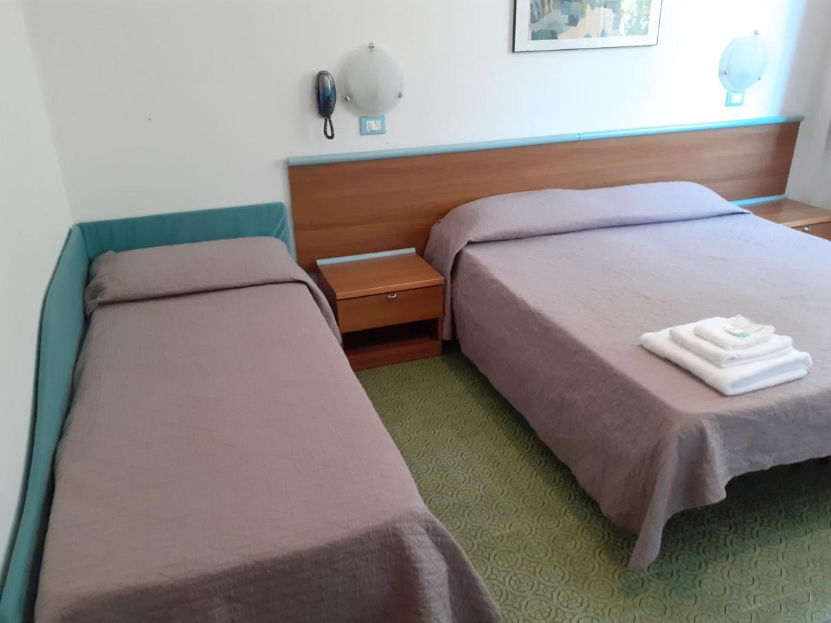 Hotel Solaria มารีนาโรเมอา ภายนอก รูปภาพ