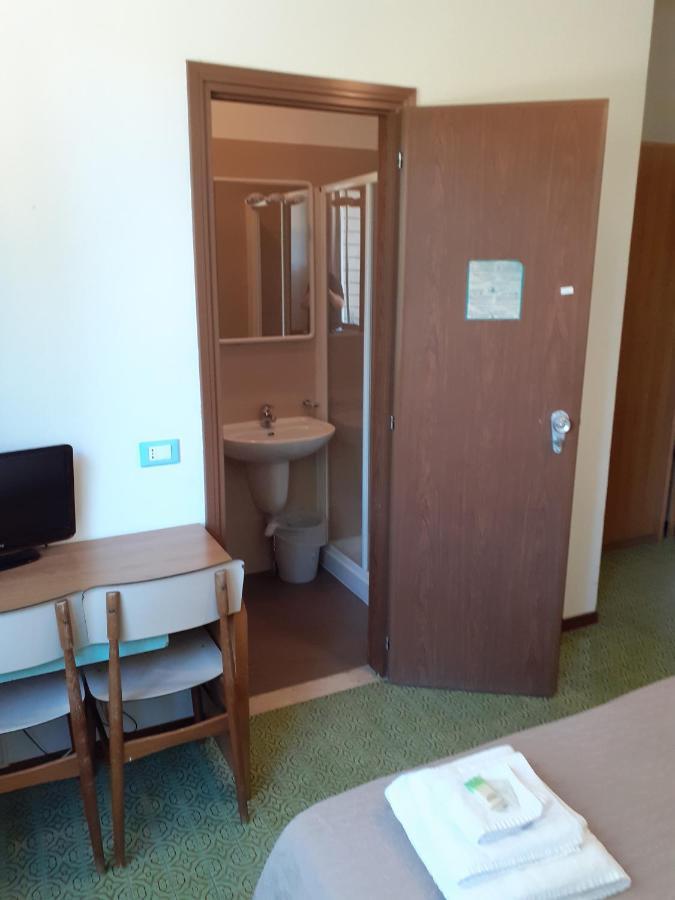 Hotel Solaria มารีนาโรเมอา ภายนอก รูปภาพ